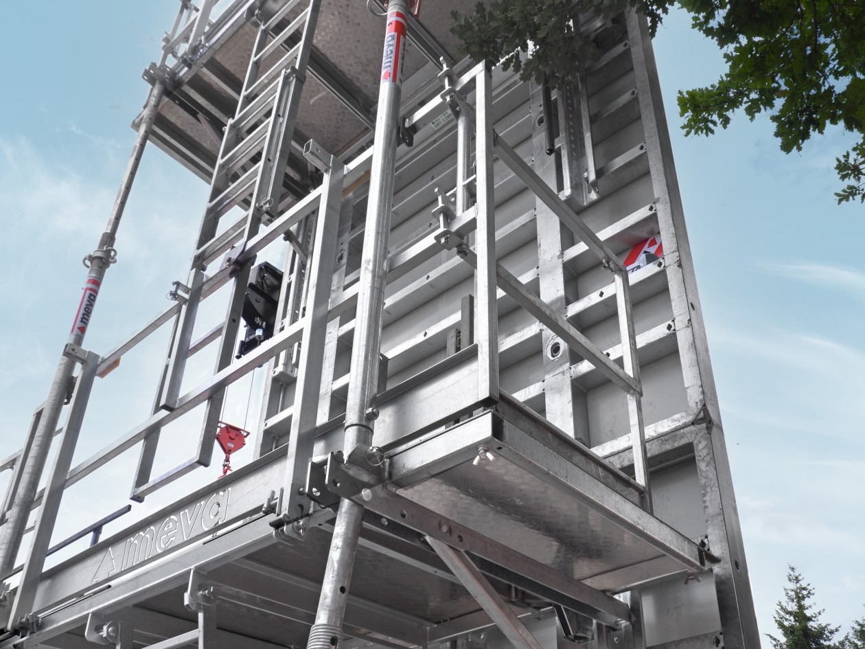 MIS Sicherheitsplattform von schräg unten