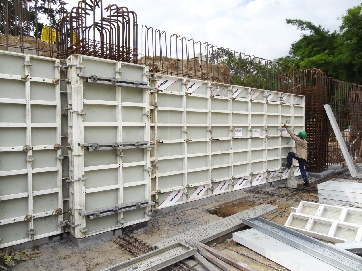 Shopping Centre construction using formwork Columbia