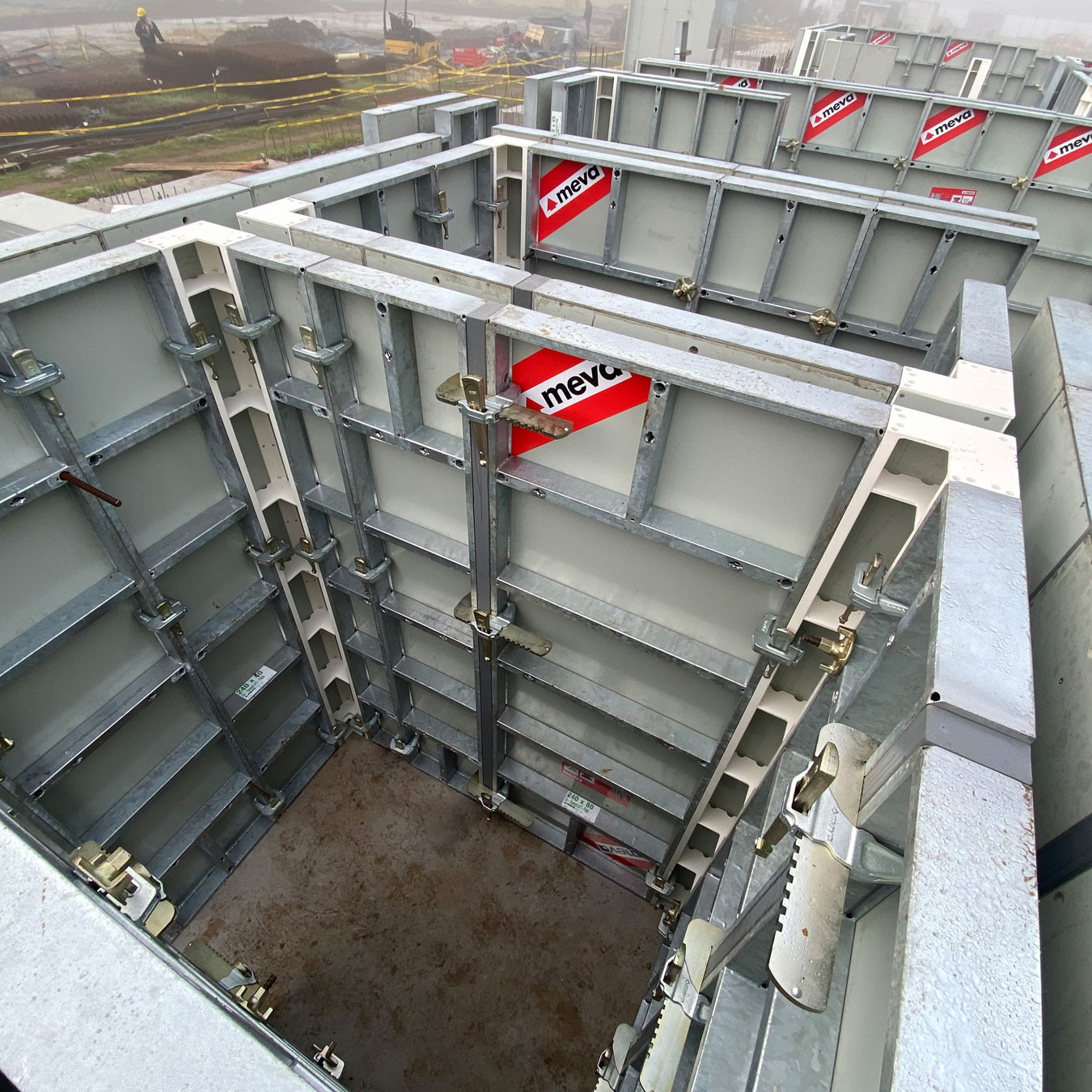 Handset formwork locked together