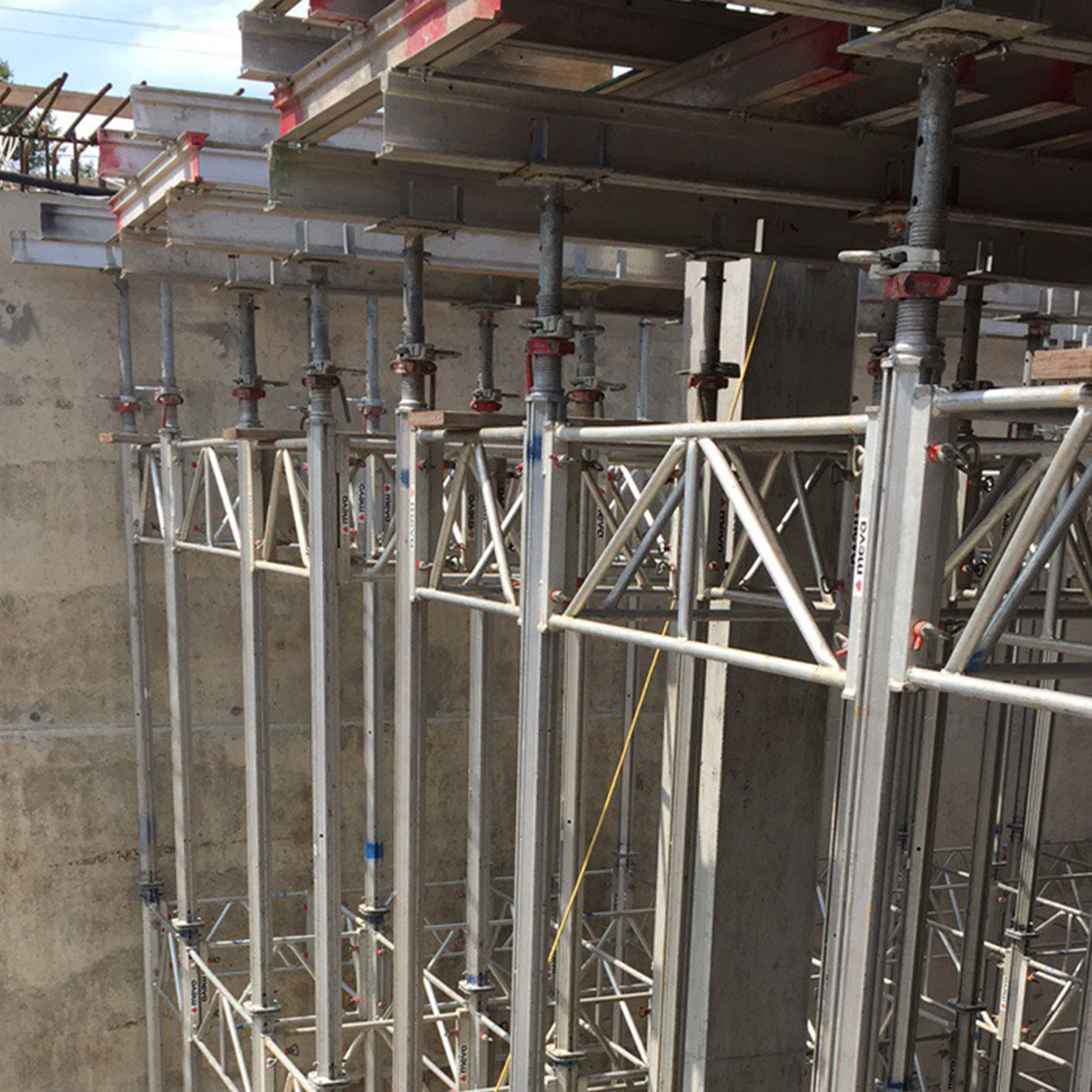 Shoring system used to support concrete construction