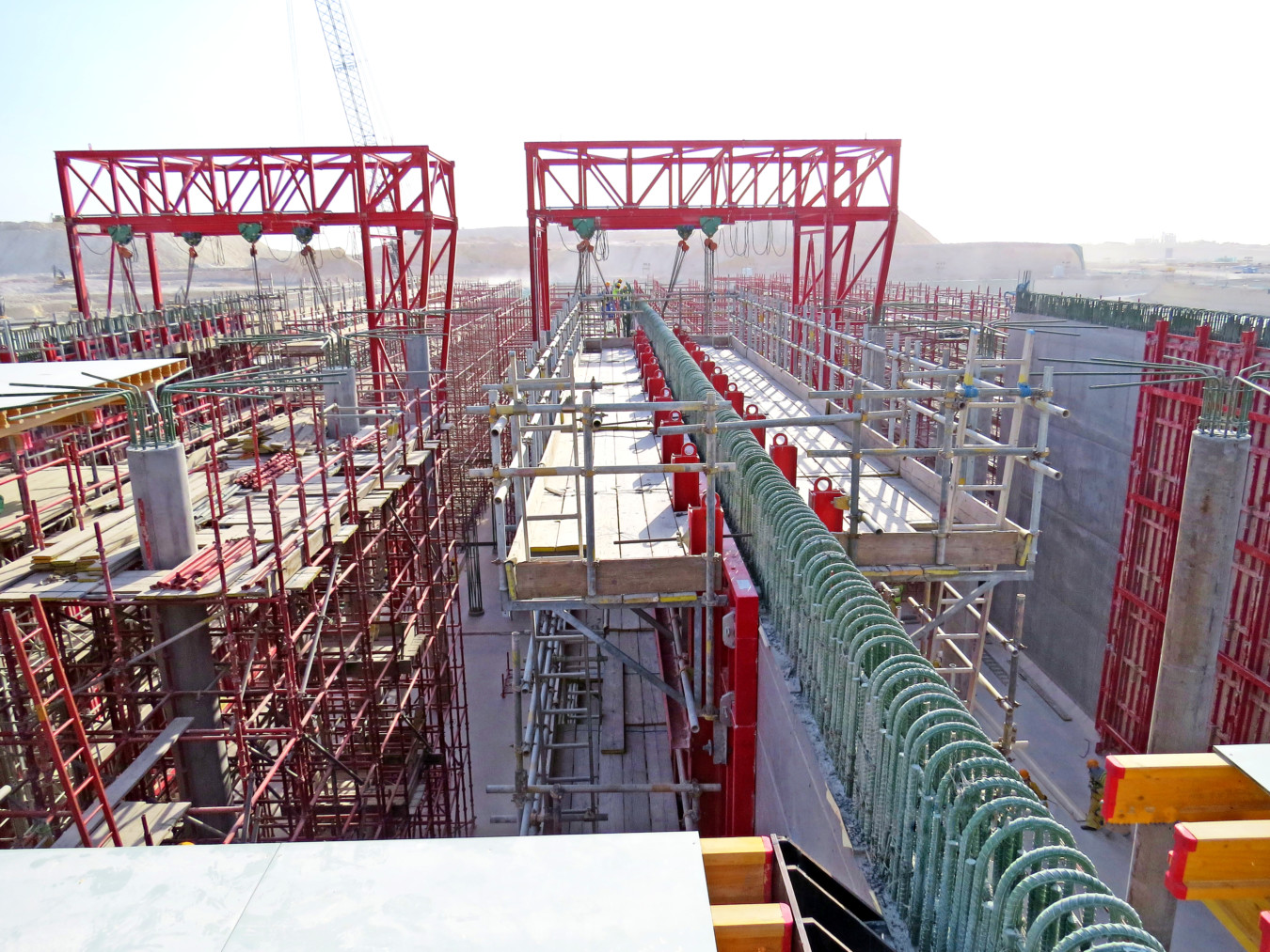 Wall formwork used to construct the worlds biggest reservoir in Qatar