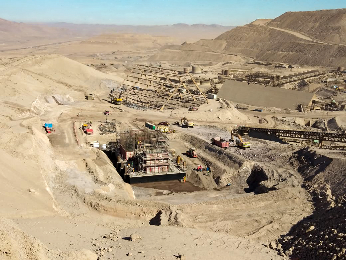 Copper-Mine-Formwork-Wall-Antofagasta-Chile-MEVA