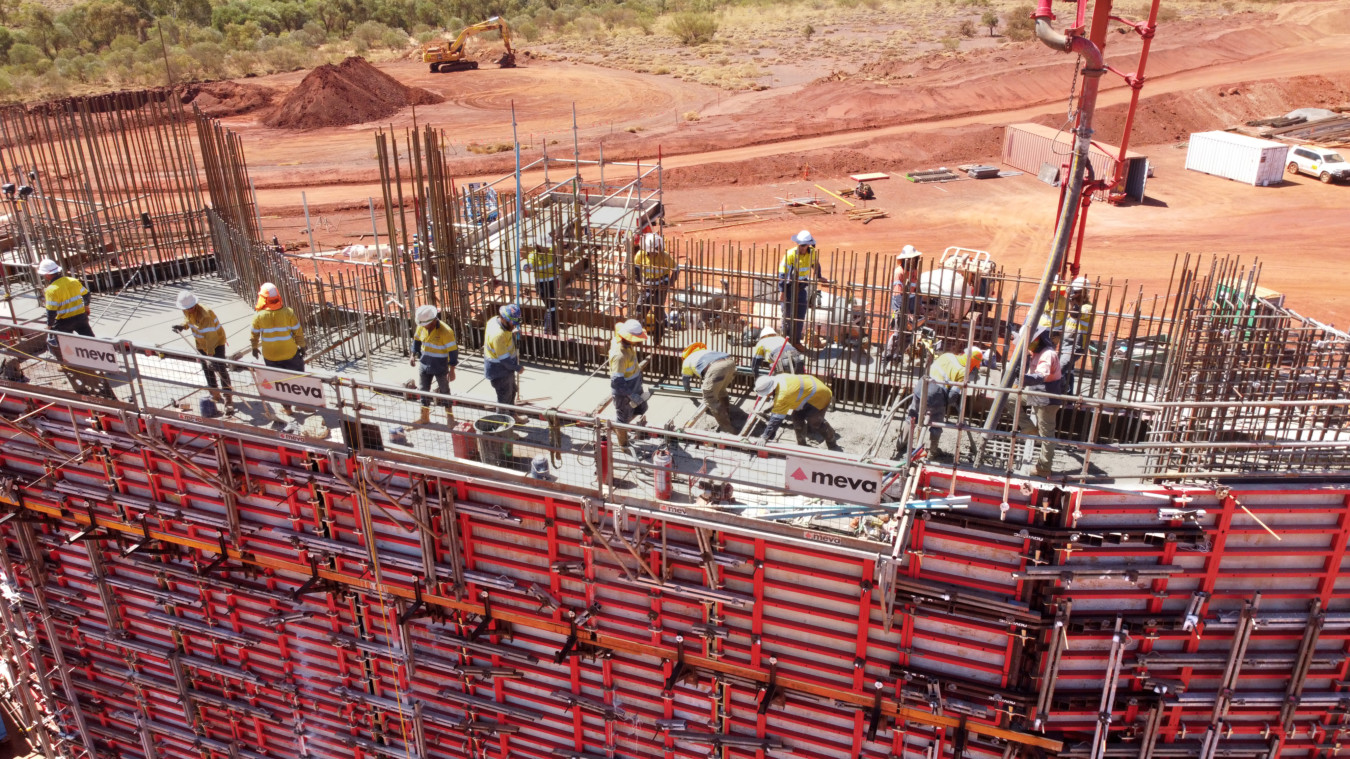 Elwana-Rail-Project-Bridge-Construction-Wall-Formwork-Australia-Pilbara-MEVA