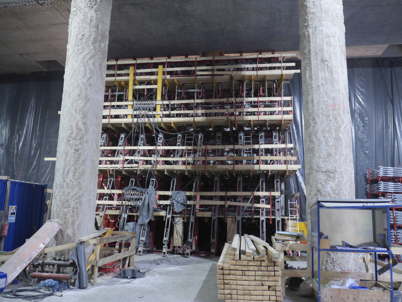 Projects-Archive-Karlsruhe-Feature-MT-60