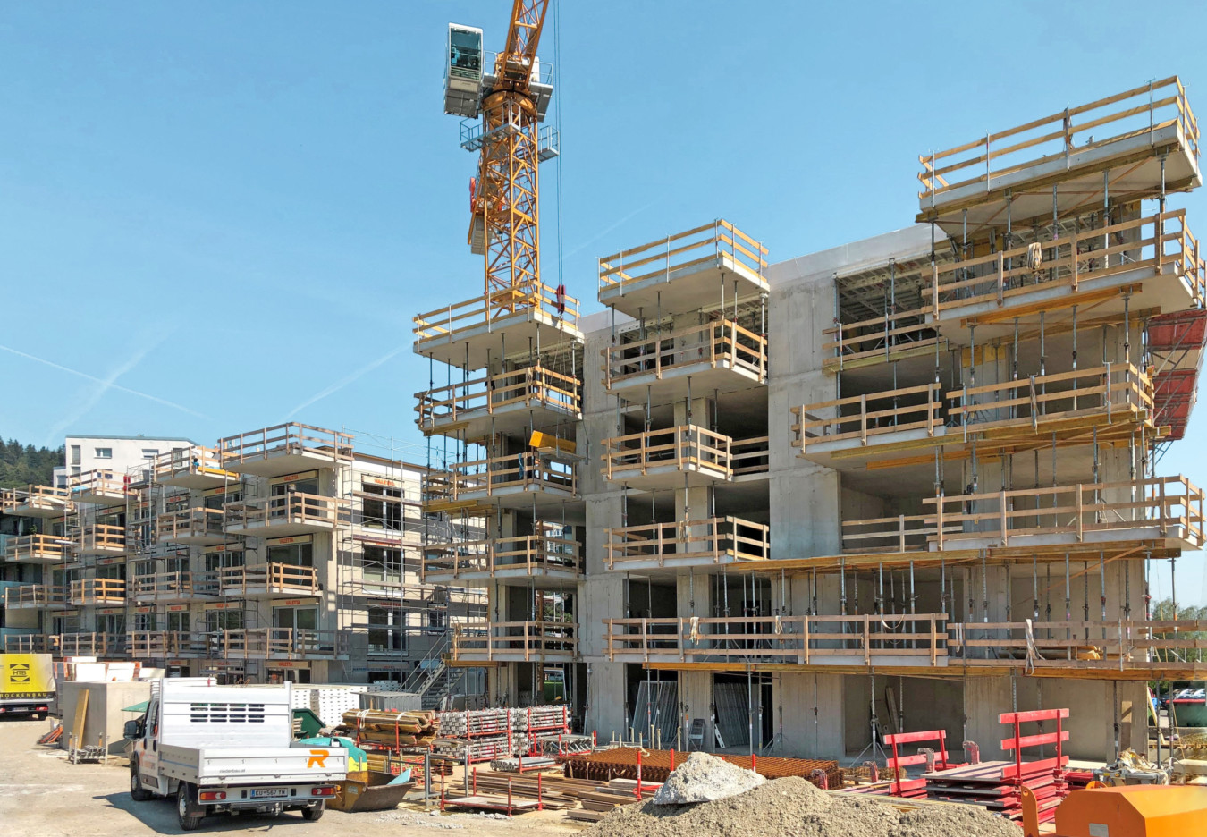 High-spec residential units built with StarTec XT and MevaDec